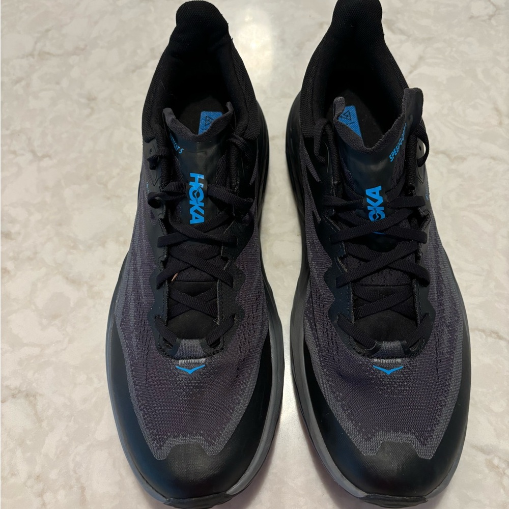 Hoka Men’s  Speedgoat 5 gortex trail running shoes